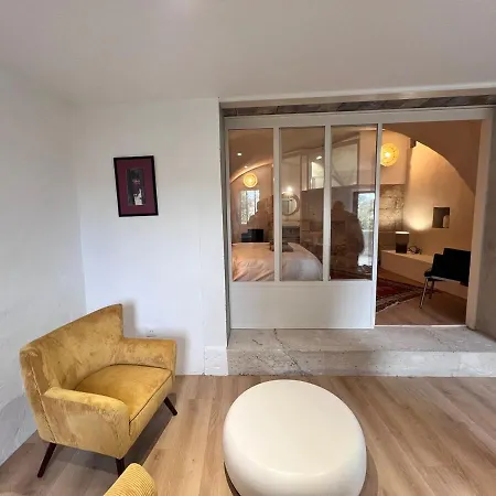 Apartmán Pres D'avignon, De Charme Avec Vue